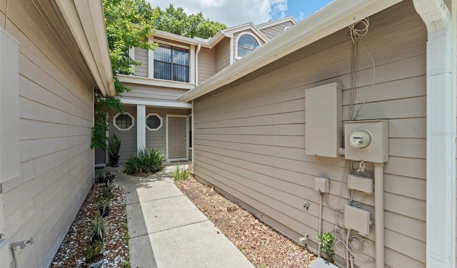 641 NORTHBRIDGE Dr, Altamonte Springs, FL 32714 - 2 Beds, 3 Bath