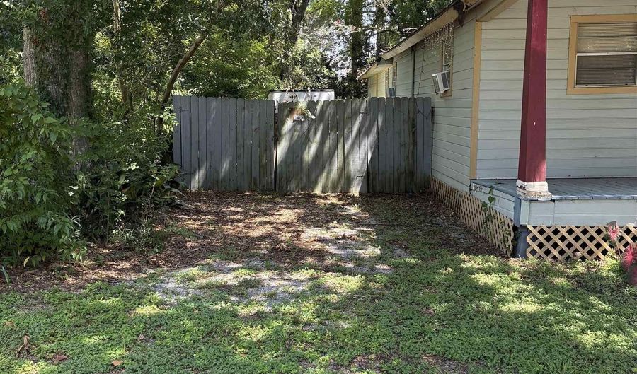 3255 N Linden St, Baton Rouge, LA 70805 - 3 Beds, 2 Bath