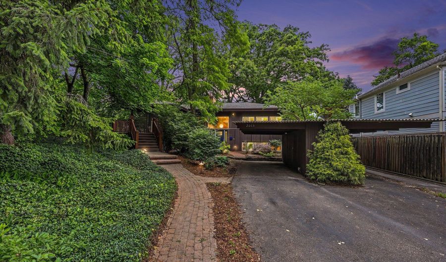 2065 Day St, Ann Arbor, MI 48104 - 4 Beds, 3 Bath