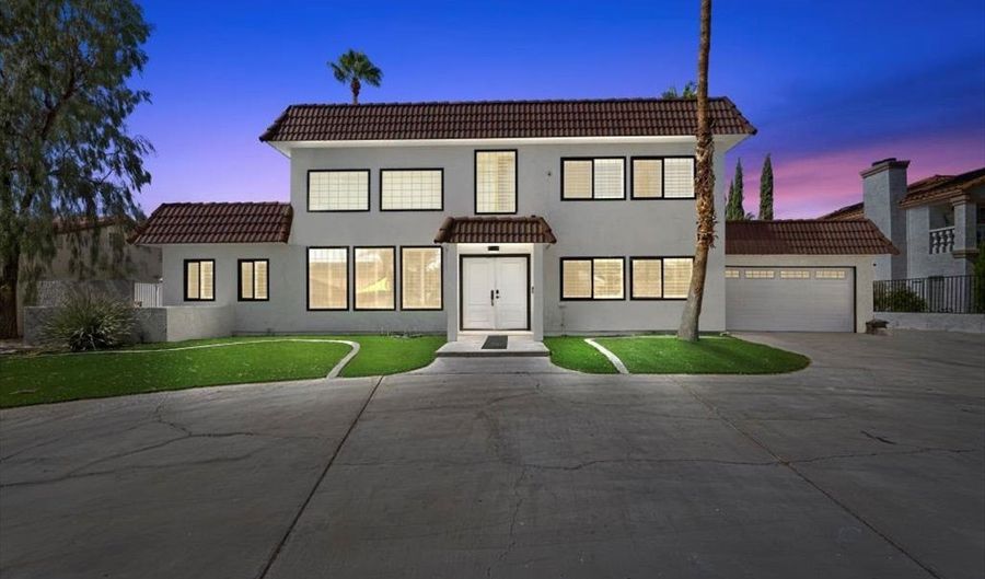 1695 Montessouri St, Las Vegas, NV 89117 - 5 Beds, 3 Bath