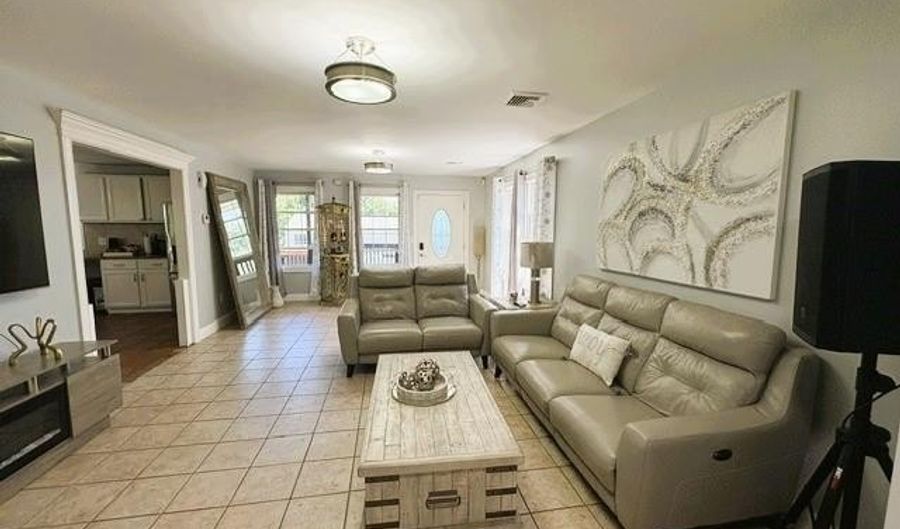 18 Calef St 1, Cranston, RI 02920 - 4 Beds, 4 Bath