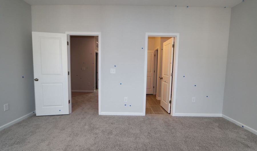 2726 Hunter Woods Dr, Apex, NC 27502 - 3 Beds, 3 Bath