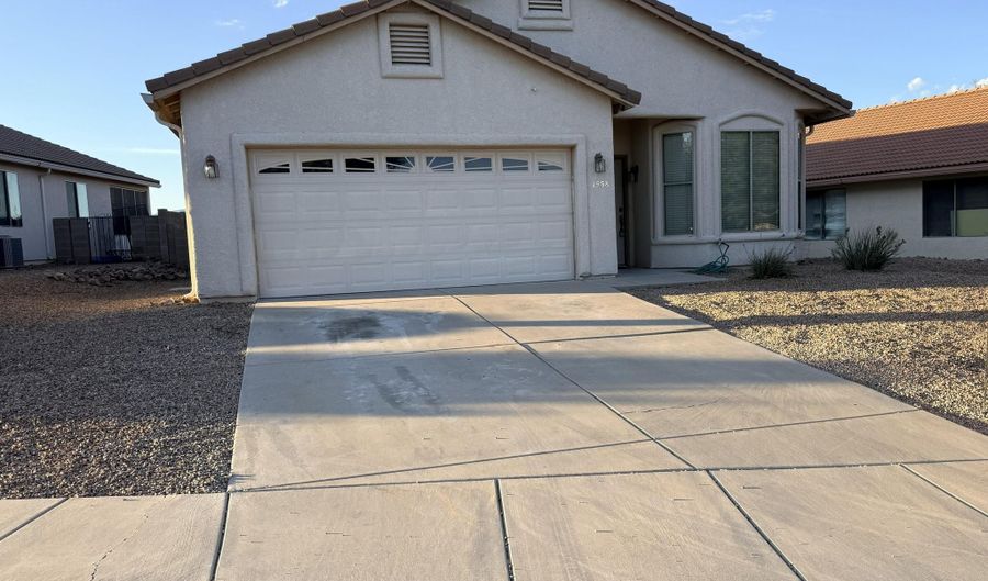1558 W Cottonwood Canyon Dr, Benson, AZ 85602 - 3 Beds, 2 Bath