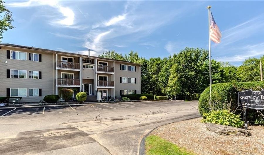 130 Fordson Ave 3, Cranston, RI 02910 - 2 Beds, 1 Bath