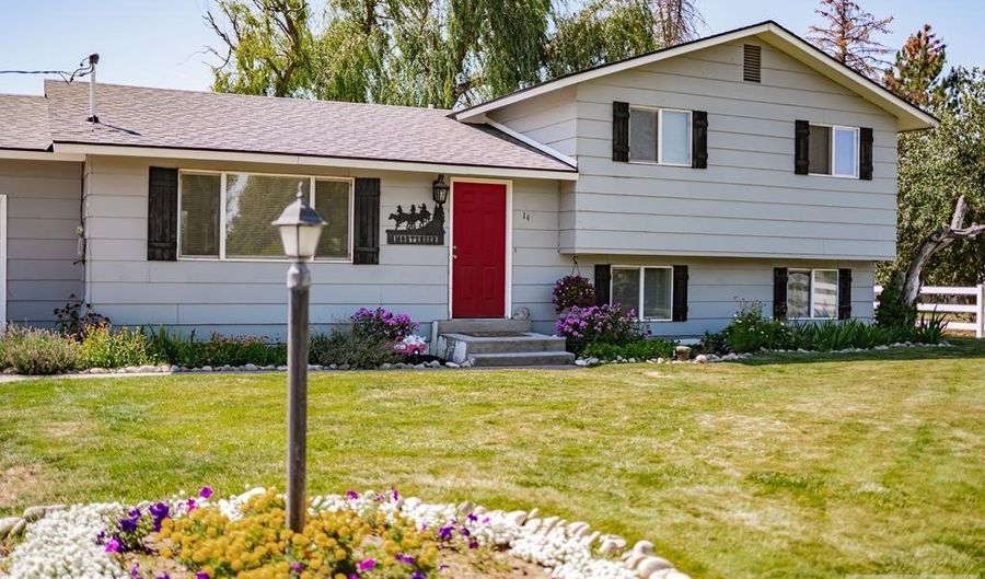 14 N 470 W, Blackfoot, ID 83221 - 4 Beds, 2 Bath