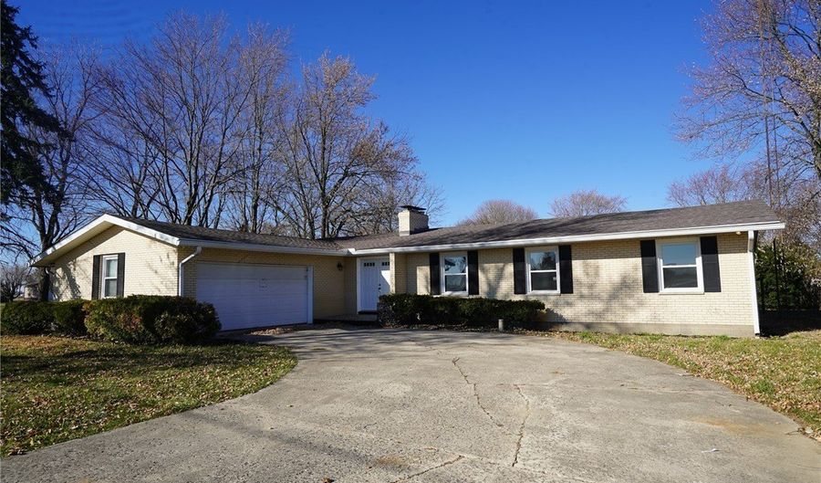 8746 Grubbs Rex Rd, Arcanum, OH 45304 - 4 Beds, 3 Bath