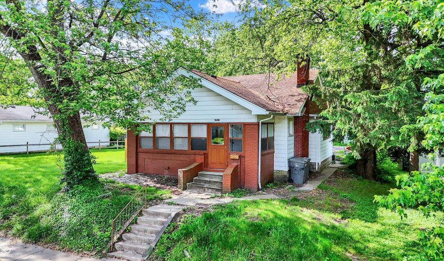 1523 E Mills Ave, Indianapolis, IN 46227 - 6 Beds, 2 Bath