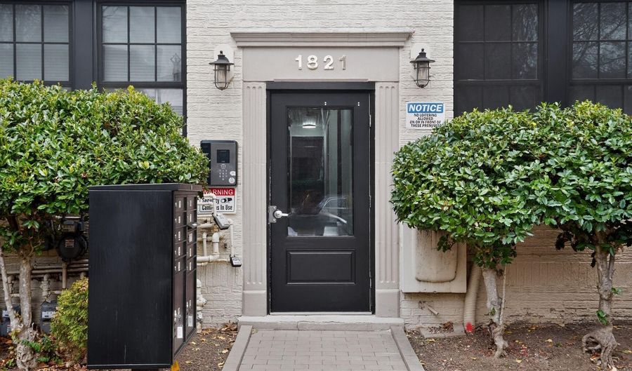 1821 T St NW, Washington, DC 20009 - 10 Beds, 9 Bath