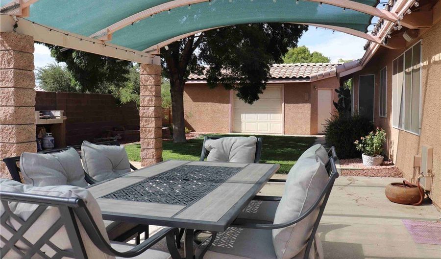 2001 Appaloosa Rd, Henderson, NV 89002 - 3 Beds, 2 Bath
