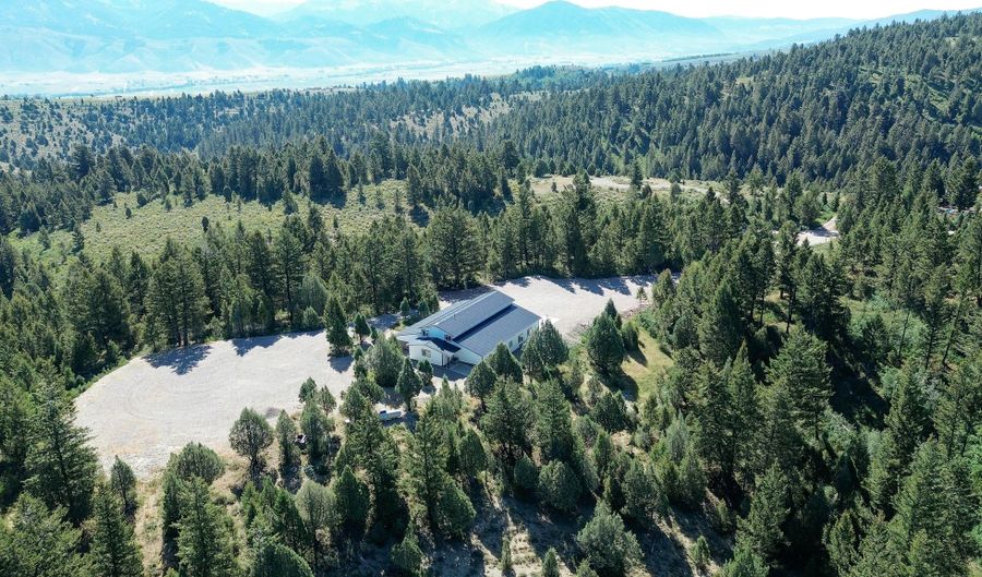 700 Stonegate Dr, Afton, WY 83110 - 2 Beds, 1 Bath