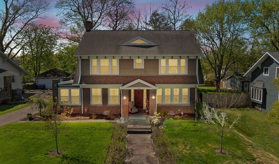 520 W Cambridge St, Alliance, OH 44601 - 4 Beds, 2 Bath