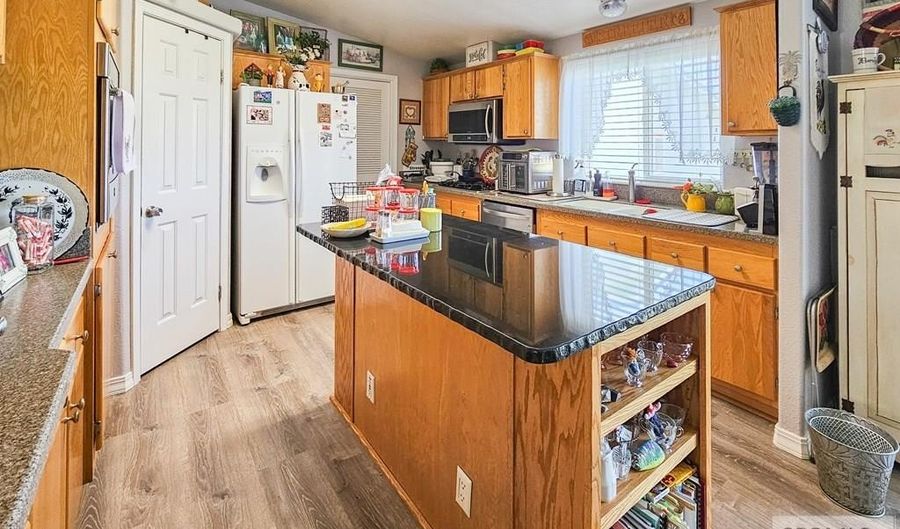 2533 N Hwy 93, Arco, ID 83213 - 3 Beds, 2 Bath