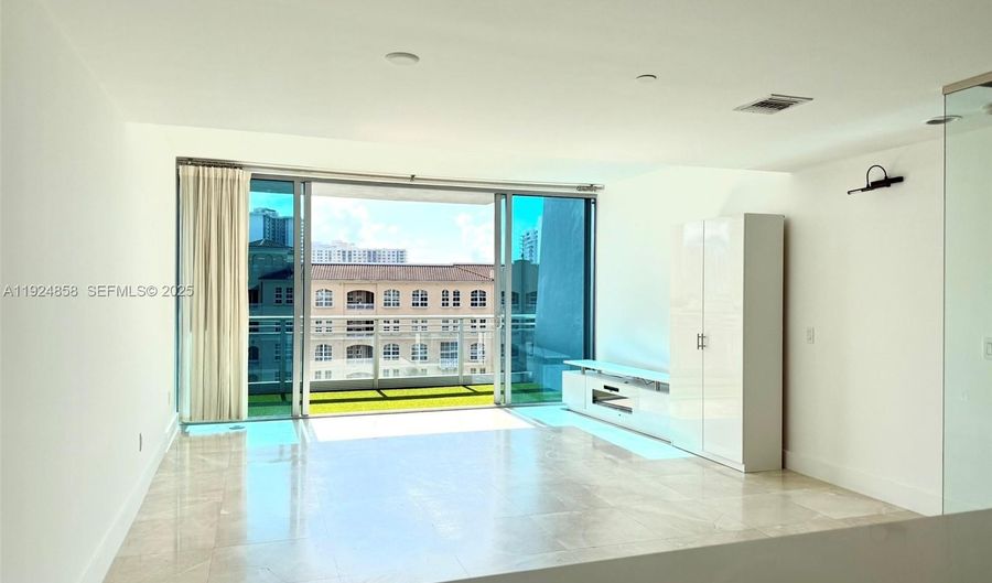 2950 NE 188th St 525, Aventura, FL 33180 - 3 Beds, 4 Bath