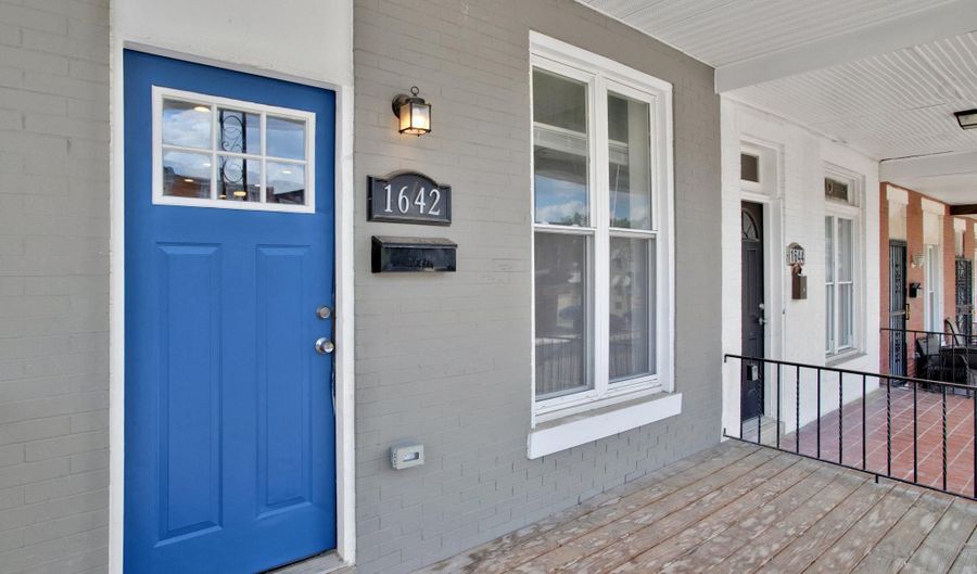 1642 N BENTALOU St, Baltimore, MD 21216 - 2 Beds, 4 Bath