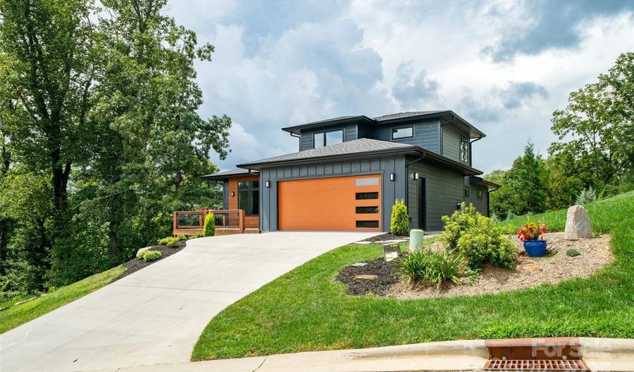 157 Meadow Breeze Rd, Arden, NC 28704 - 3 Beds, 3 Bath