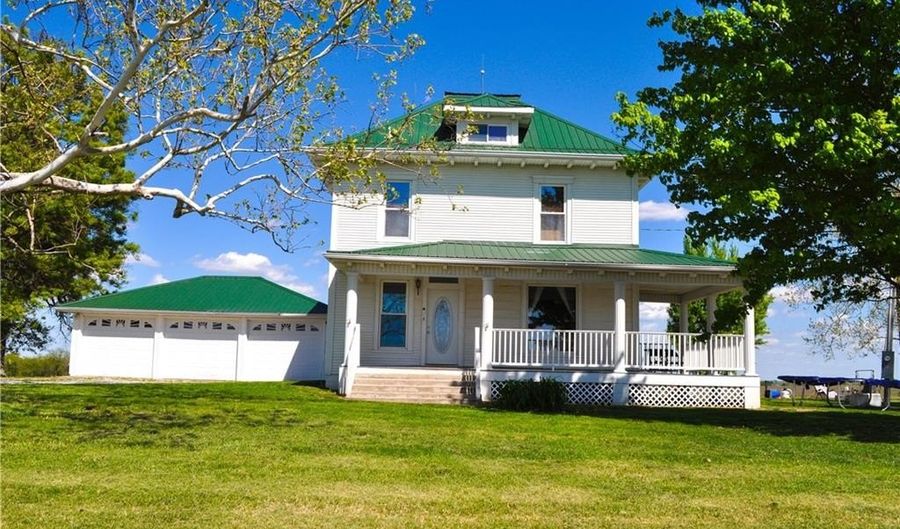 3916 A Hwy, Albany, MO 64402 - 3 Beds, 2 Bath