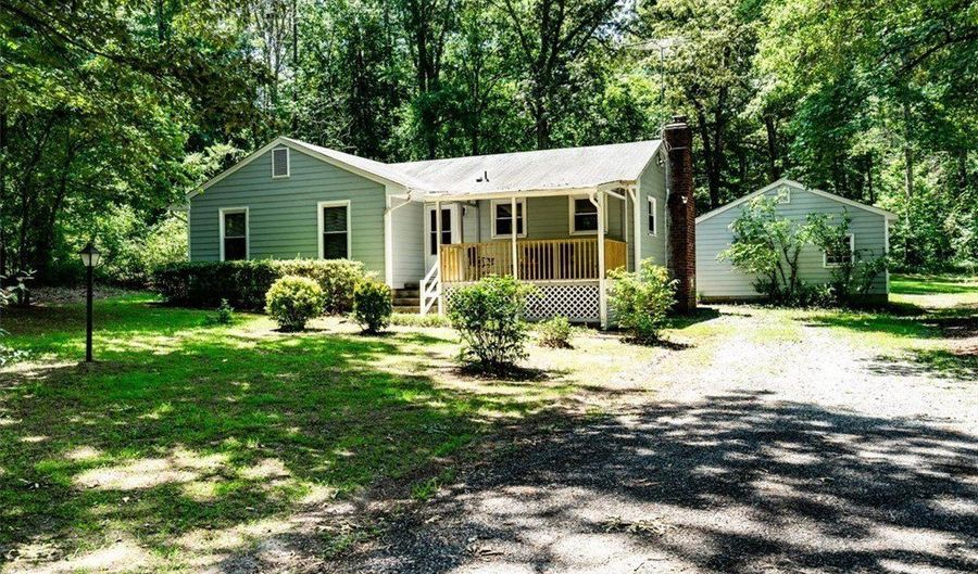 9610 W River Rd, Aylett, VA 23009 - 3 Beds, 1 Bath