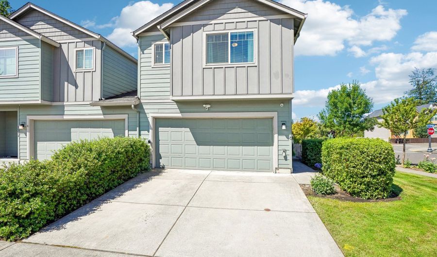 1316 NE 1ST Ct, Battle Ground, WA 98604 - 3 Beds, 3 Bath