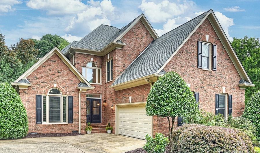 7122 The Grns, Charlotte, NC 28277 - 4 Beds, 3 Bath