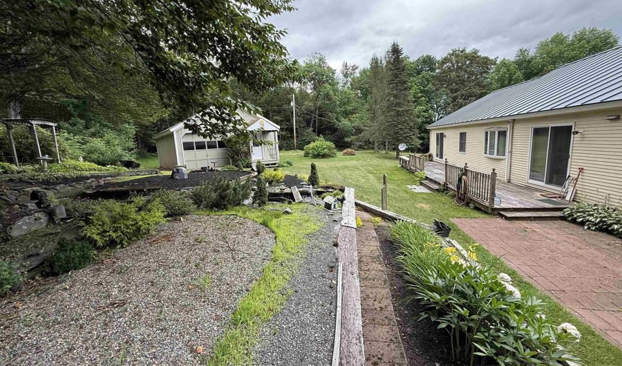 1226 Brainstorm Rd, Braintree, VT 05060 - 3 Beds, 4 Bath