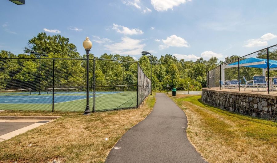 43831 CHADWICK Ter, Ashburn, VA 20148 - 3 Beds, 3 Bath