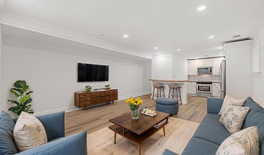 15 SEATON Pl NE 1, Washington, DC 20002 - 3 Beds, 3 Bath