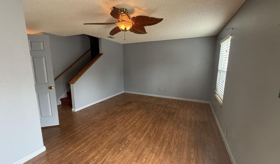 1114 SCHEIDEL Ct, Atlantic Beach, FL 32233 - 3 Beds, 2 Bath