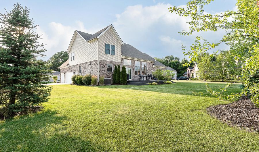 1466 St James Blvd, Ann Arbor, MI 48108 - 4 Beds, 3 Bath
