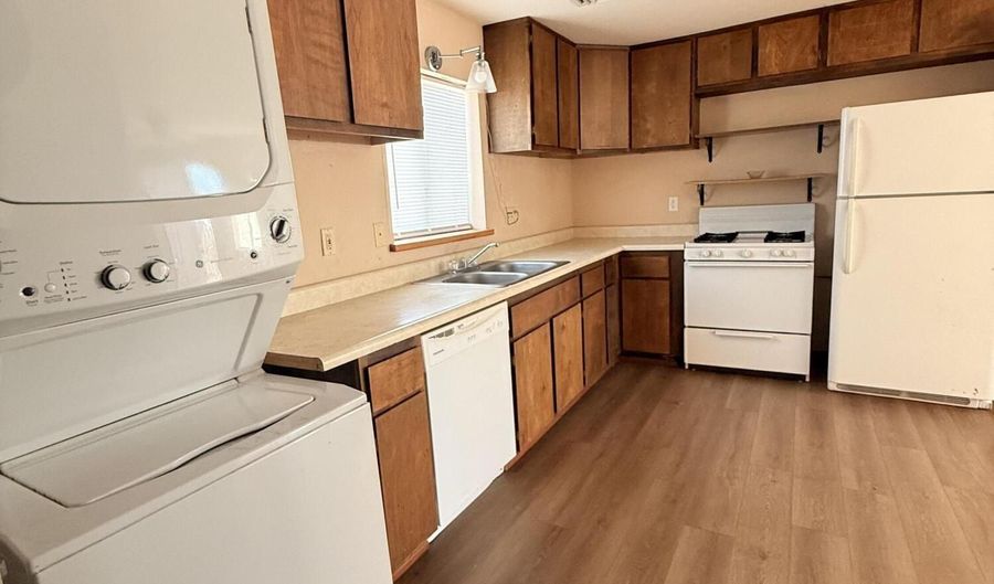 732 W 4th St, Benson, AZ 85602 - 2 Beds, 1 Bath