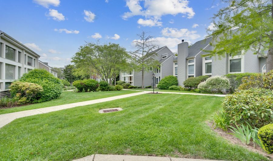 135 Turtle Bay Dr 135, Branford, CT 06405 - 2 Beds, 3 Bath