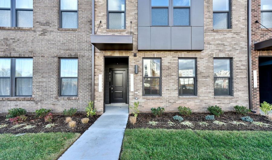 43740 TRANSIT Sq, Ashburn, VA 20147 - 3 Beds, 3 Bath