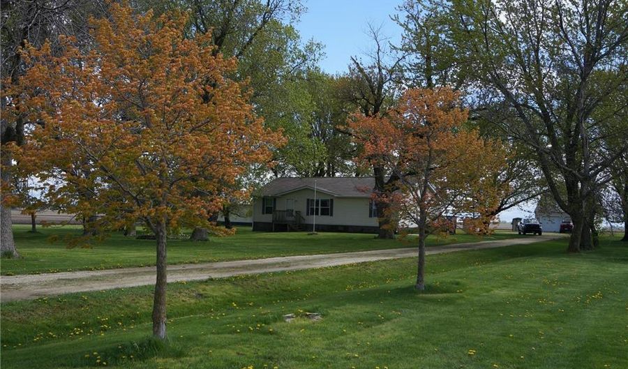 27282 630th Ave, Brownsdale, MN 55918 - 3 Beds, 2 Bath