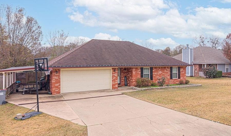 603 J St, Barling, AR 72923 - 3 Beds, 2 Bath