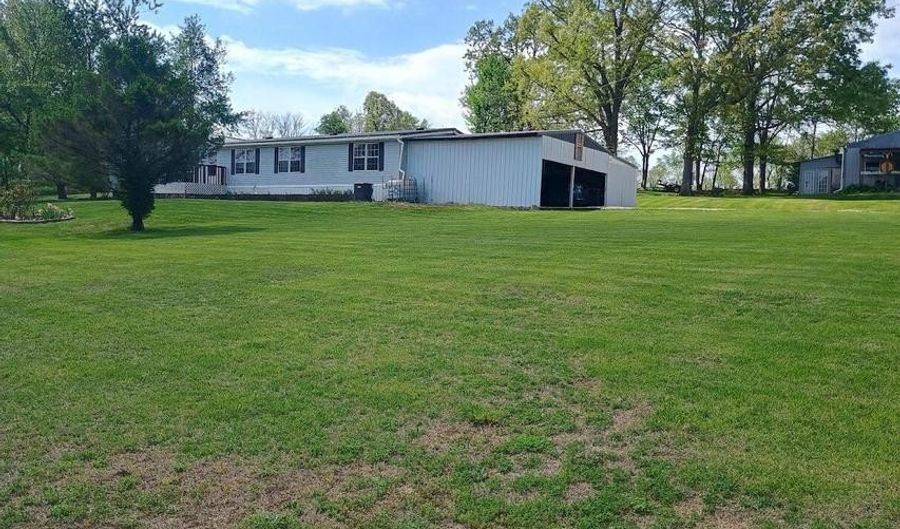 46 Private Road 160-190, Alton, MO 65606 - 4 Beds, 2 Bath