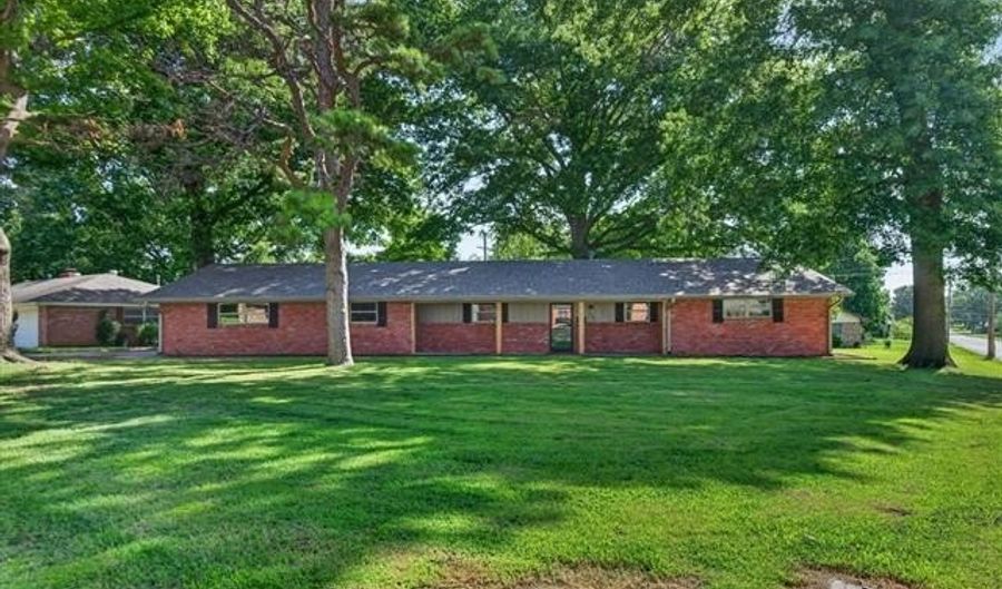 1428 Melmart, Bartlesville, OK 74006 - 3 Beds, 2 Bath