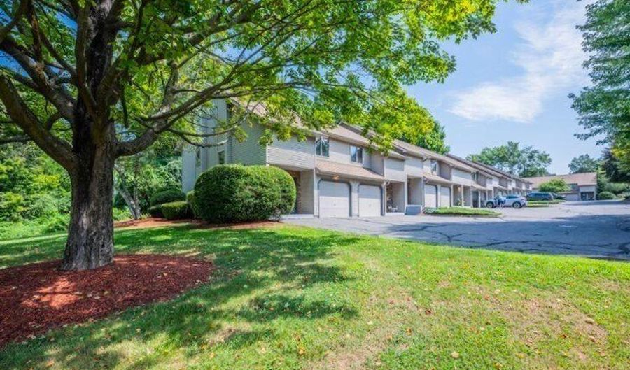 25 Washington St APT 22, Bristol, CT 06010 - 2 Beds, 2 Bath