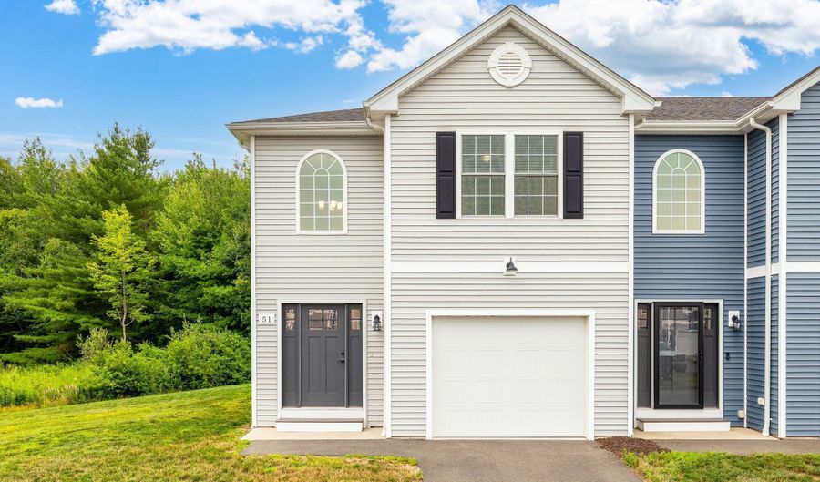 51 Gillette Way 51, Bristol, CT 06010 - 3 Beds, 4 Bath