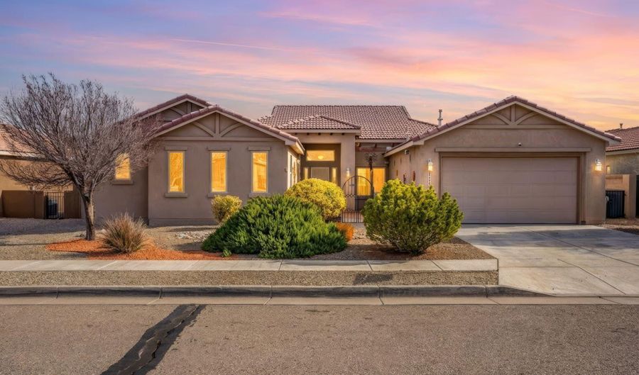 8908 Warm Springs Rd NW, Albuquerque, NM 87120 - 5 Beds, 4 Bath