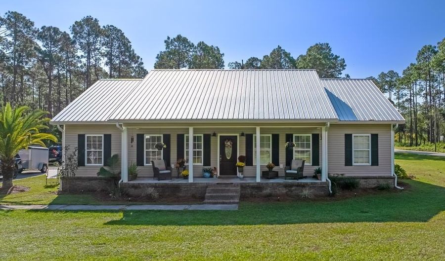 150 Hathcock Rd, Apalachicola, FL 32320 - 5 Beds, 2 Bath