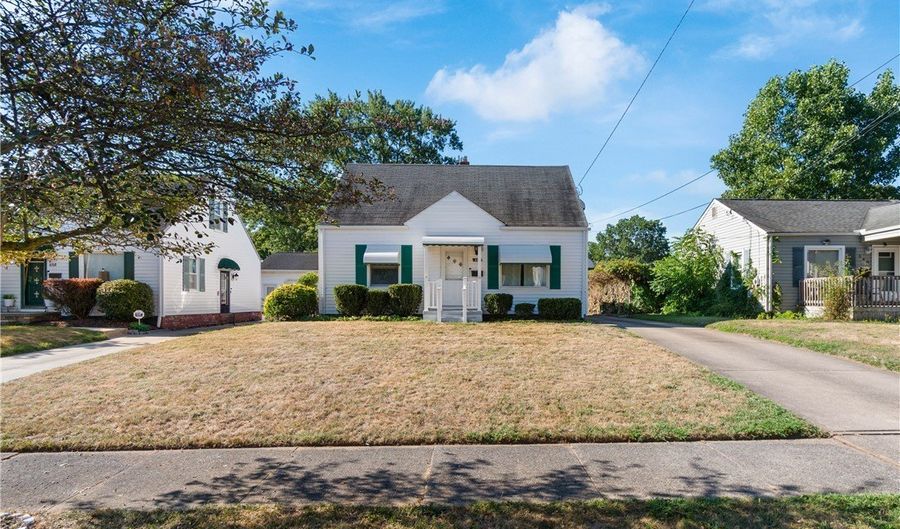 644 Prentiss Ave, Akron, OH 44306 - 3 Beds, 2 Bath