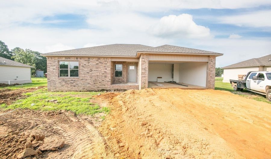 111 LLOYD HENDERSON Rd, Beebe, AR 72012 - 3 Beds, 2 Bath