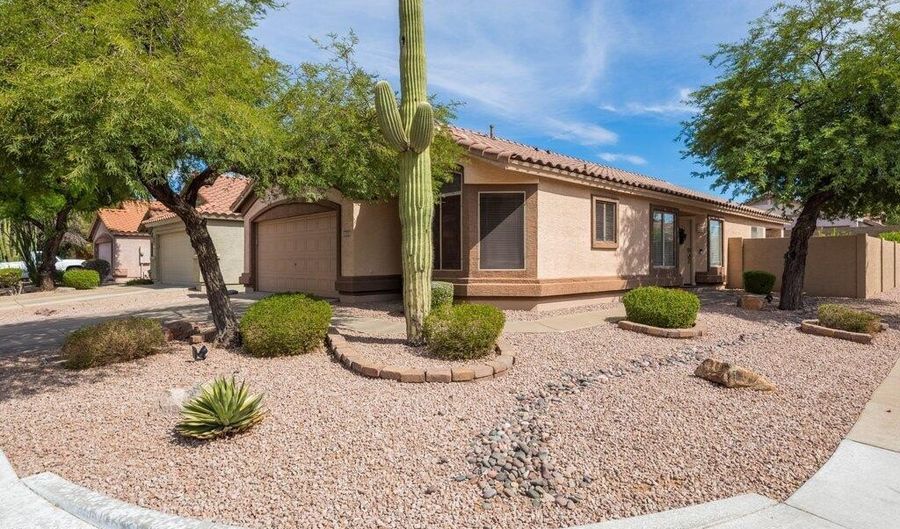 28421 N 46TH St, Cave Creek, AZ 85331 - 3 Beds, 2 Bath