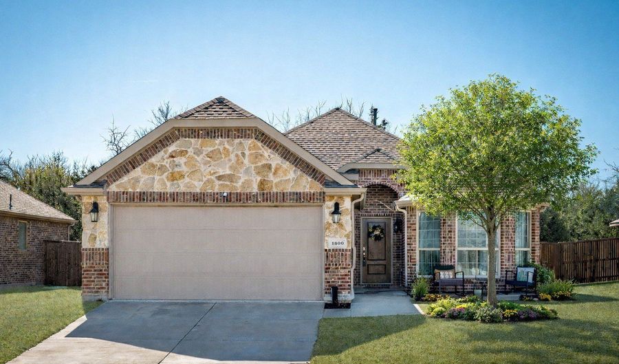 1500 Elizabeth St, Anna, TX 75409 - 4 Beds, 2 Bath
