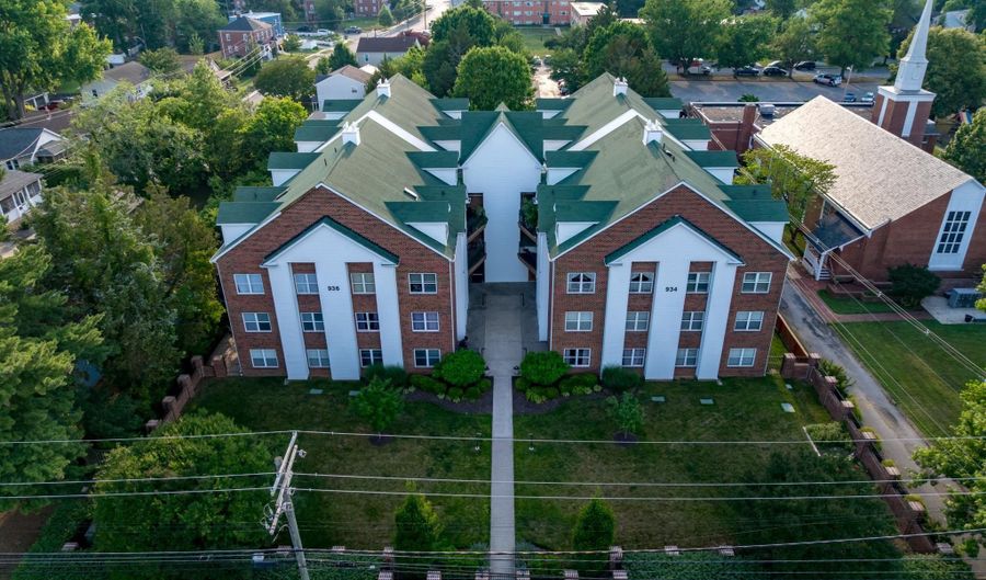 936 BAY RIDGE Ave 201, Annapolis, MD 21403 - 2 Beds, 2 Bath