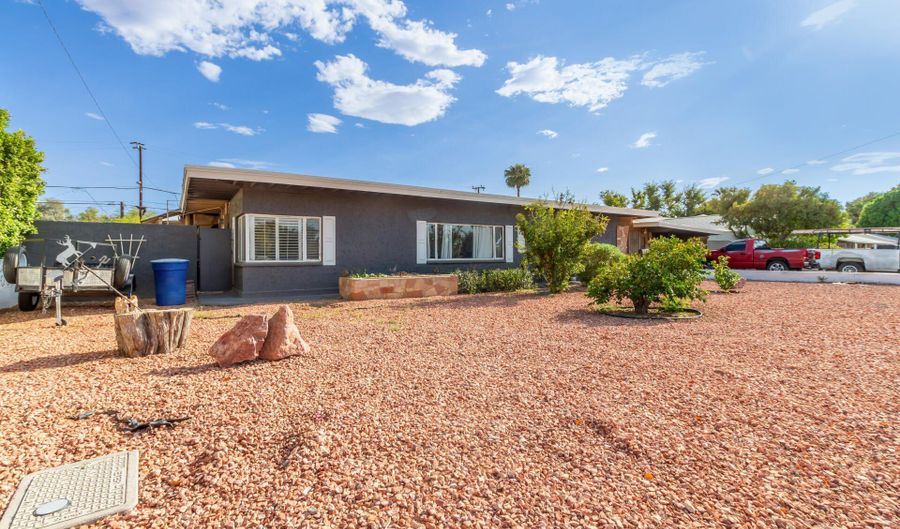 515 W TOLEDO St, Chandler, AZ 85225 - 4 Beds, 2 Bath