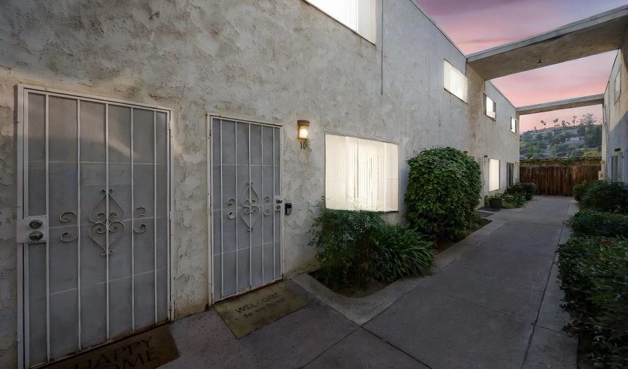 9034 Kenwood Dr 10, Spring Valley, CA 91977 - 2 Beds, 2 Bath