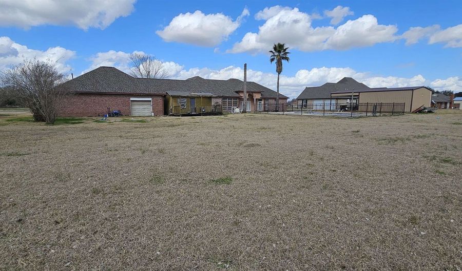 166 Ideal St, Belle Rose, LA 70341 - 5 Beds, 2 Bath