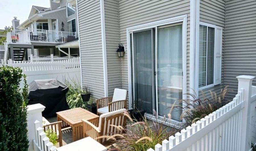 1 Ashley Ct, Bedminster, NJ 07921 - 2 Beds, 3 Bath