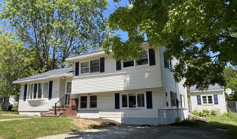 277 Pearl St, Bangor, ME 04401 - 3 Beds, 0 Bath