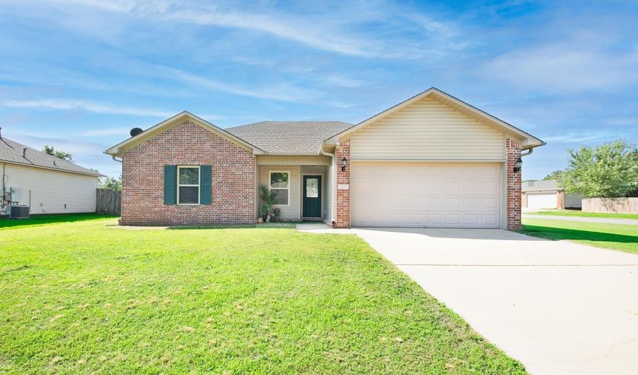 227 Plum Dr, Austin, AR 72007 - 3 Beds, 2 Bath